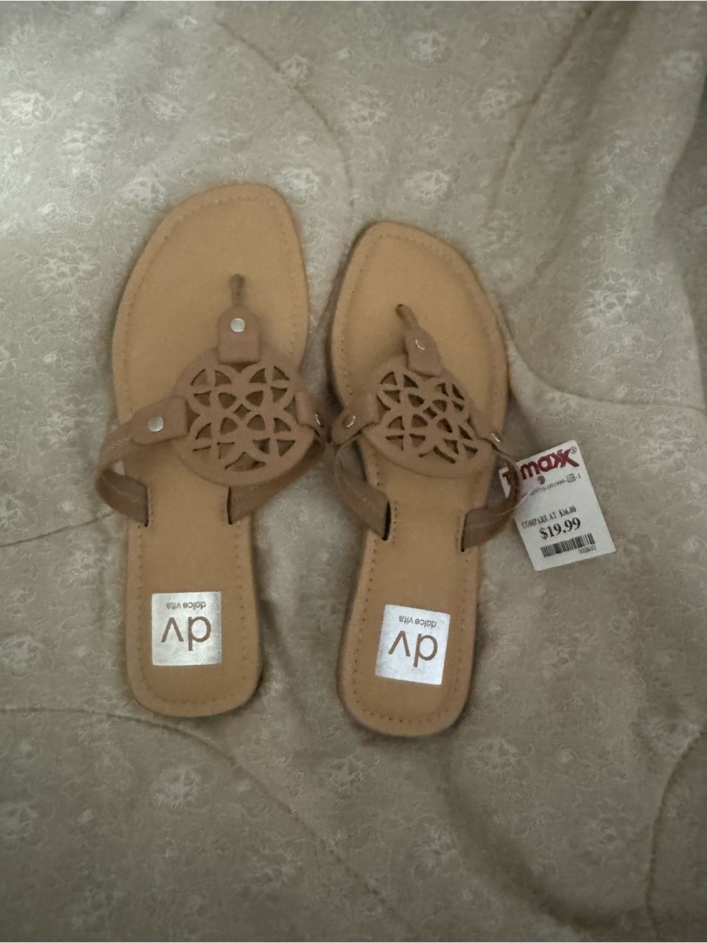 DV by Dolce Vita Tan Laser-Cut Medallion Thong Sandals
